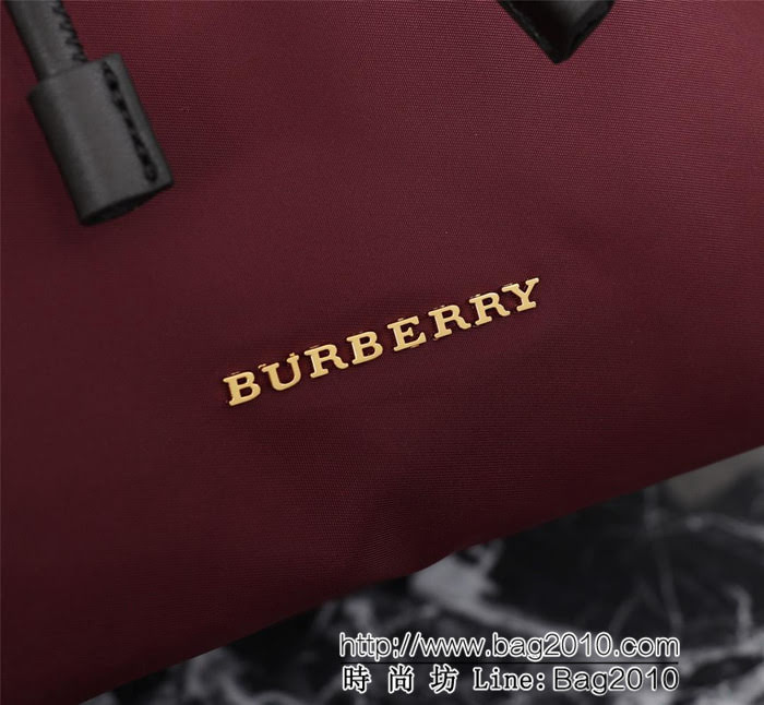 BURBERRY巴寶莉 中號 The Rucksack軍旅背包 3D立體徽標 多功能雙肩包  Bhq1314